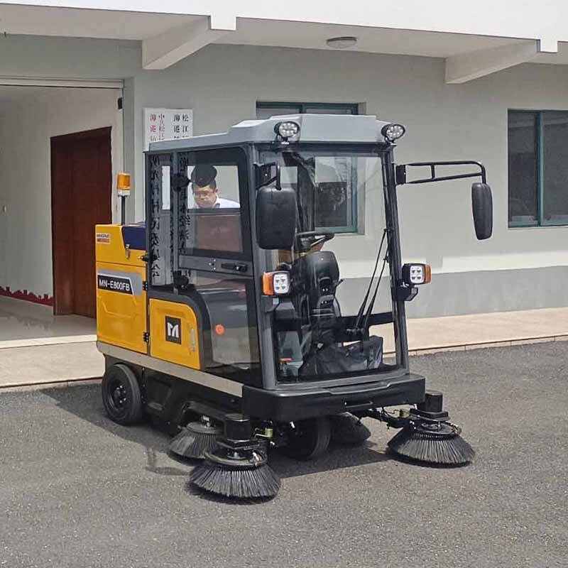 What are the Key Features of High-Quality Electric Road Sweepers?