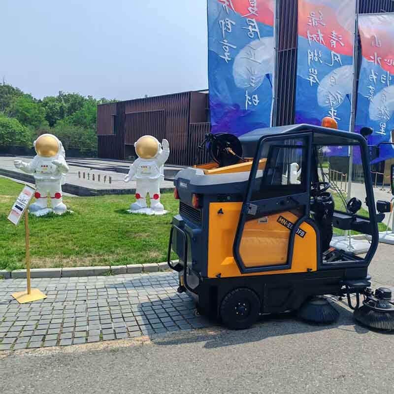 Where to Find Wholesale Compact Road Sweepers at Competitive Prices?
