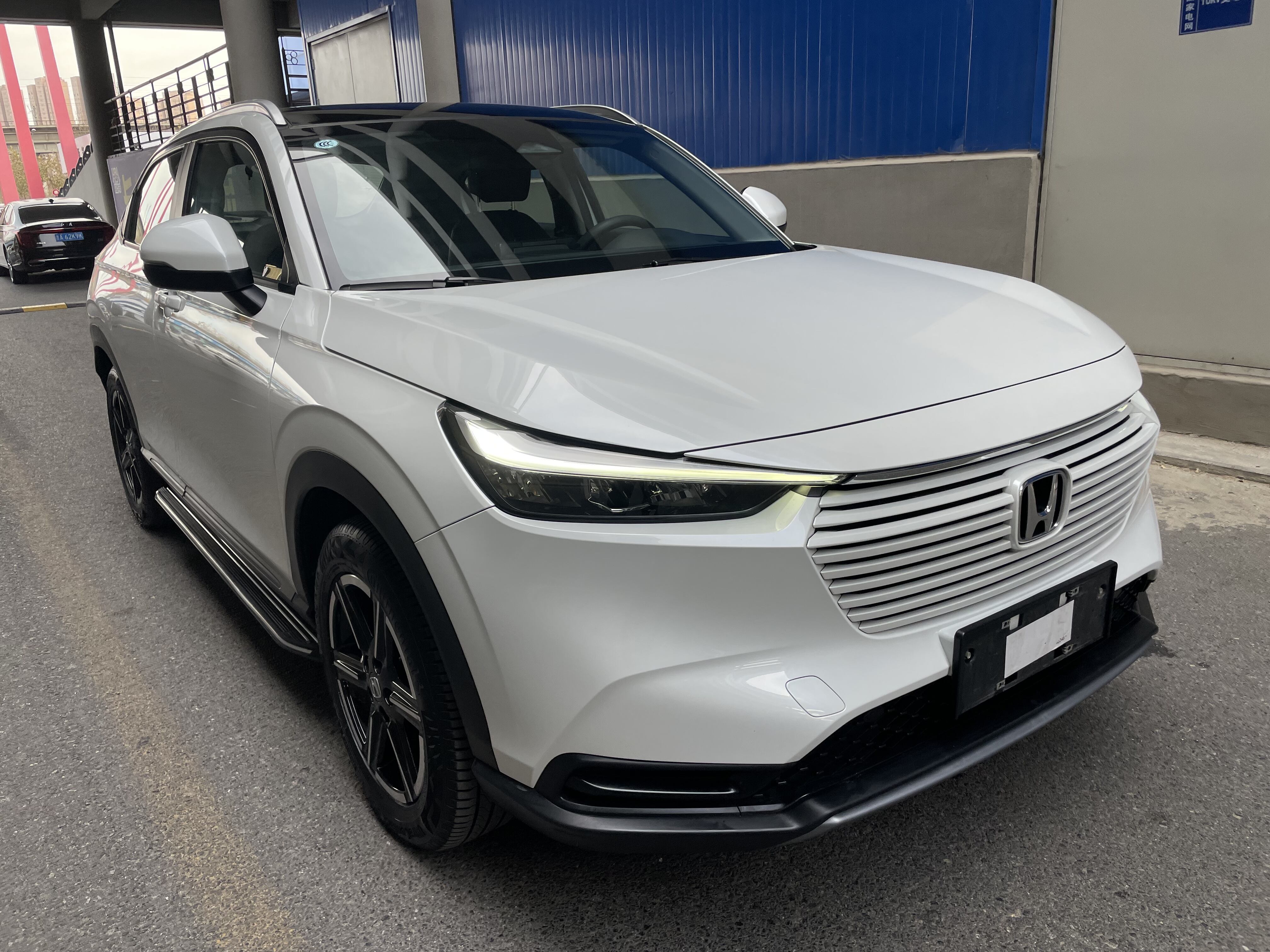 Betrouwbare handelaar in gebruikte auto's uit China voor wereldwijde markten