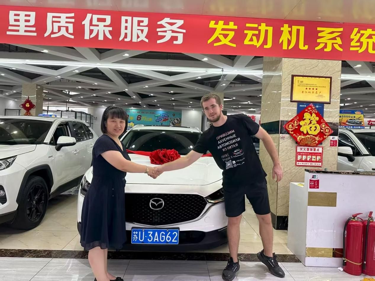 Nemzetközi vásárló különleges utazása Kínába: A Mazda CX-30 kielégítő vásárlása, minőség és bizalom tanúja