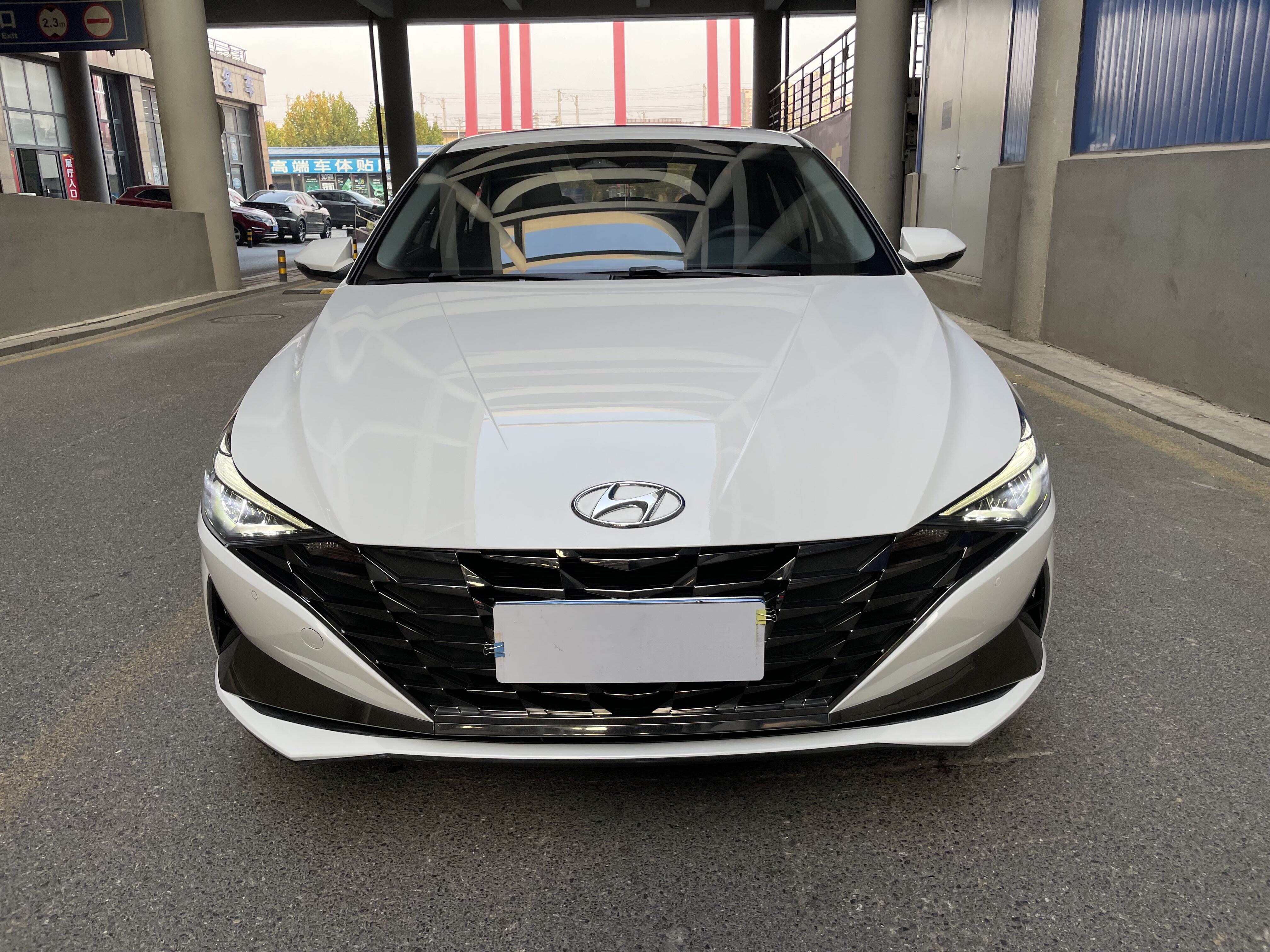 Betrouwbare groothandelaar in Hyundai-auto's voor wereldwijde markten