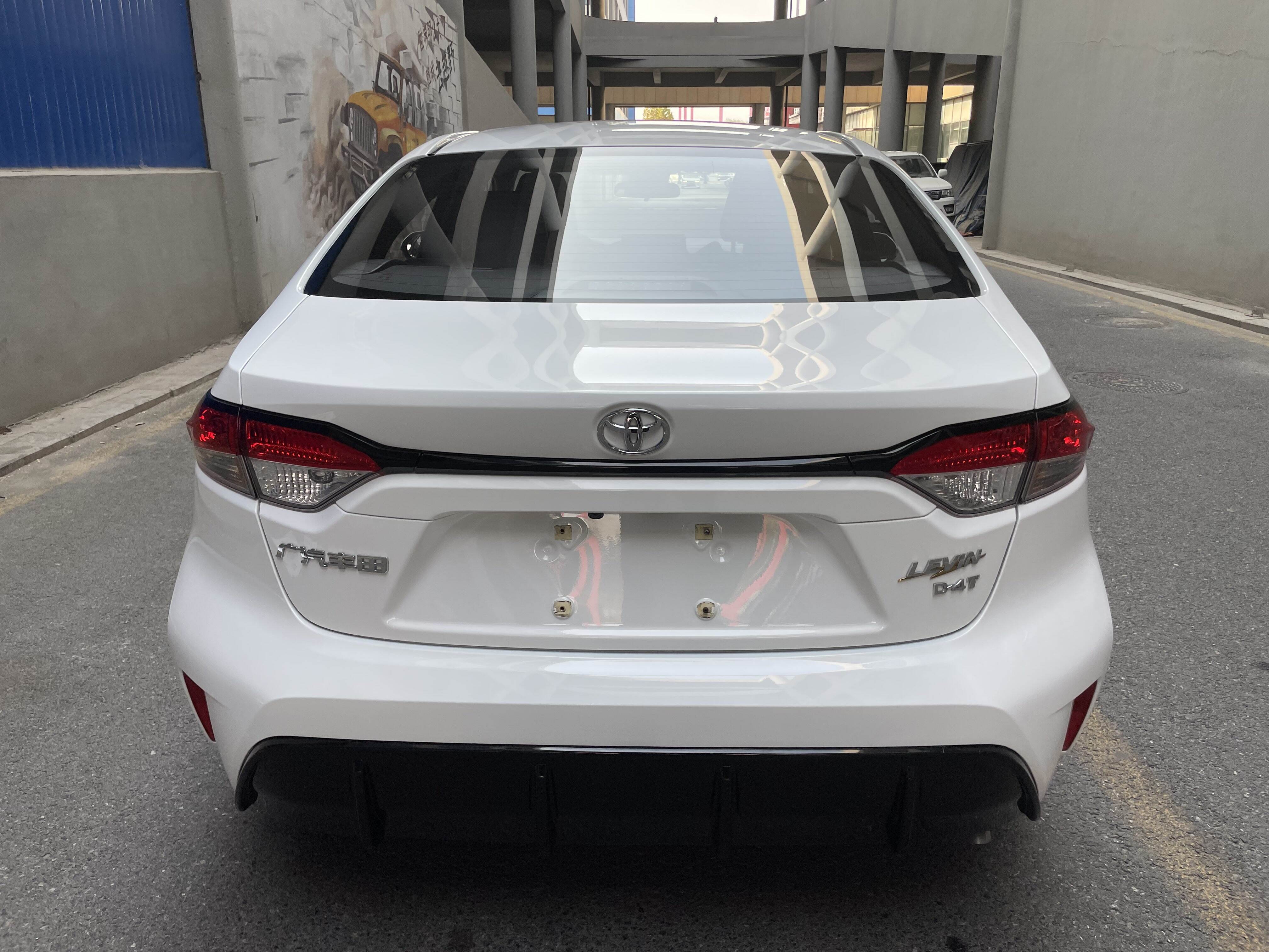 Kwalitatieve gebruikte Toyota-auto's te koop bij Mingzhi Car