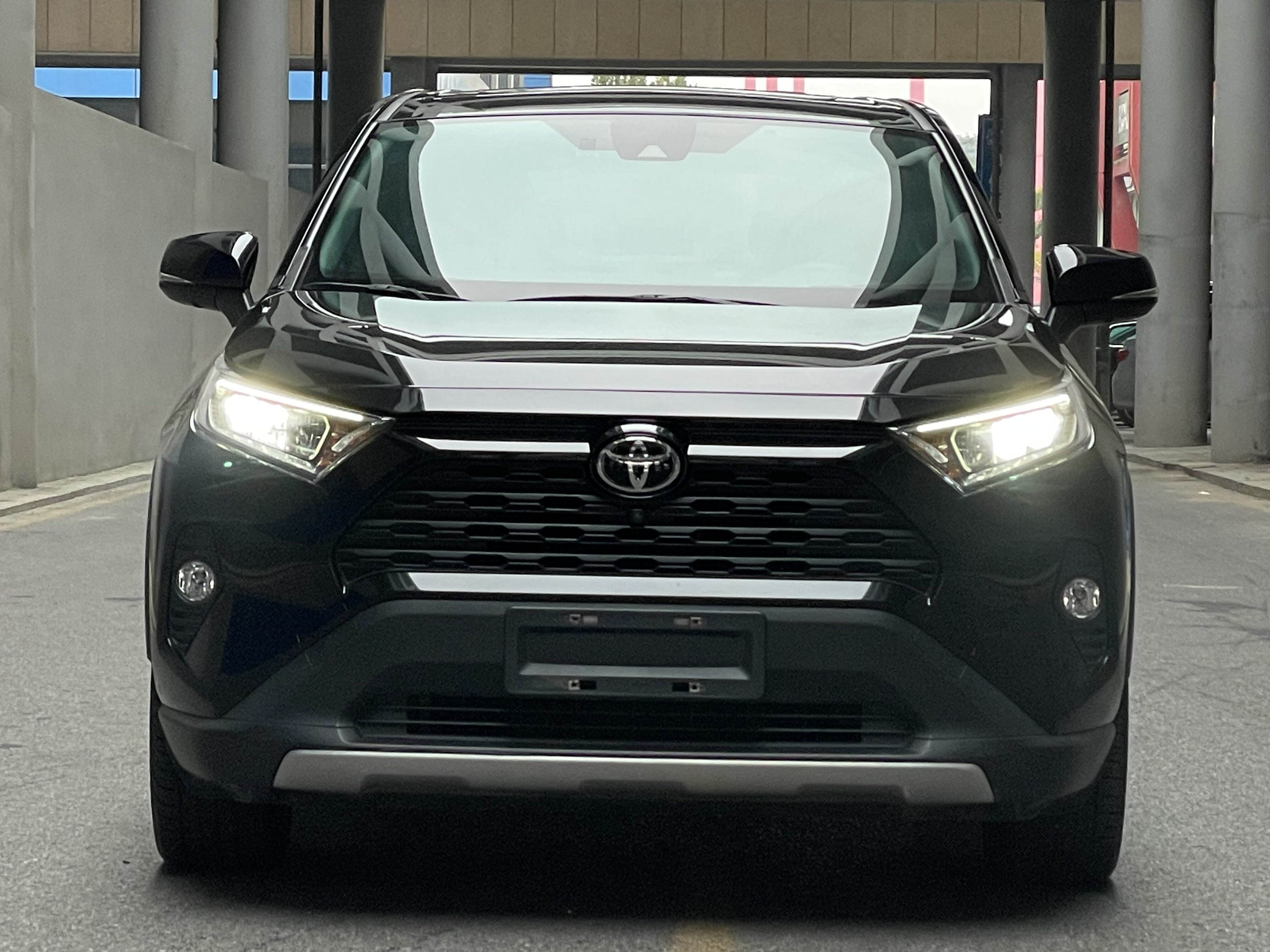 Toyota RAV4 2022 2.0L CVT 2WD Fashion Edition