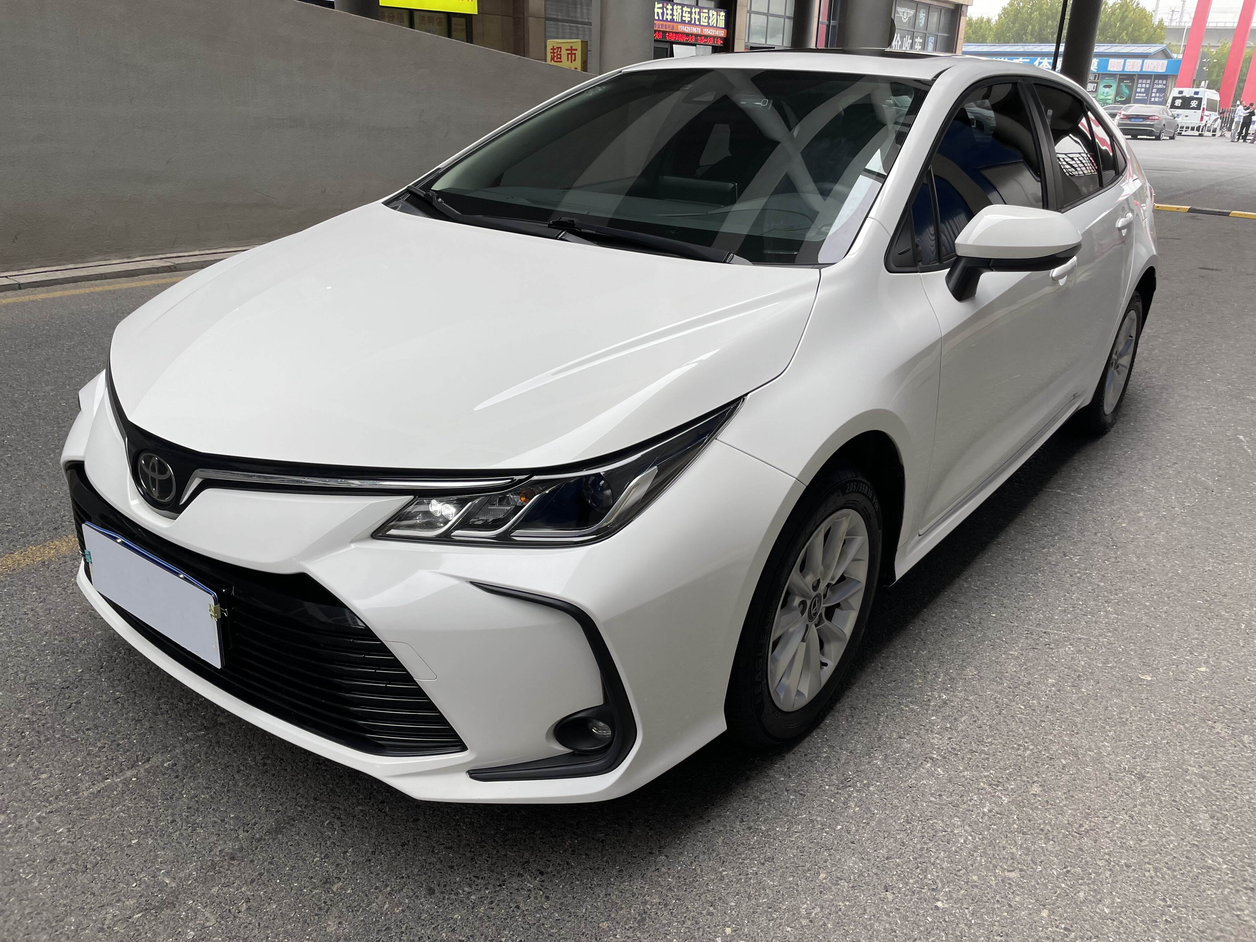 Voitures en gros abordables – Votre source de confiance pour les Toyotas d'occasion