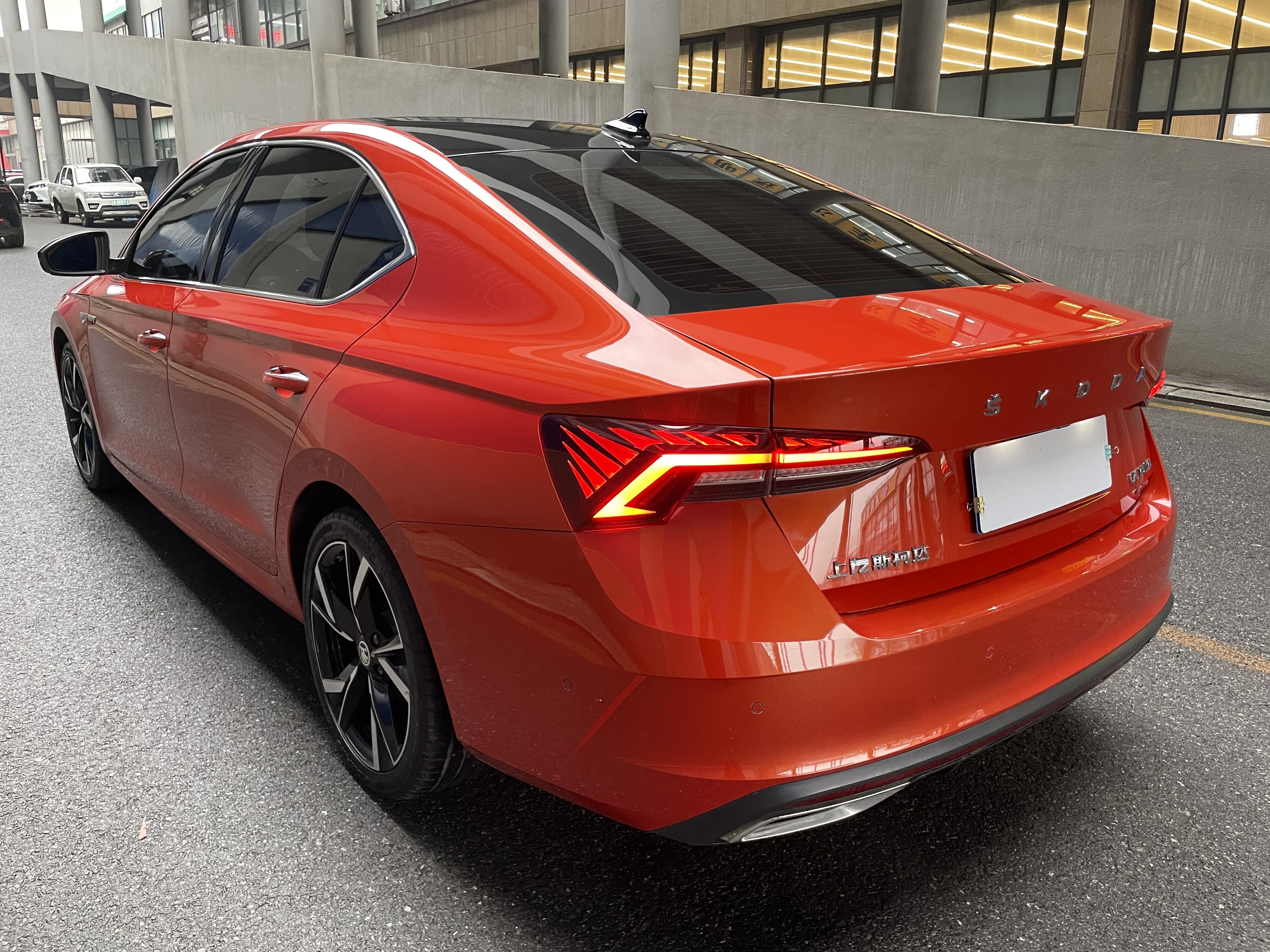 Ongeëwenaarde Kennis van Gebruikte Motors