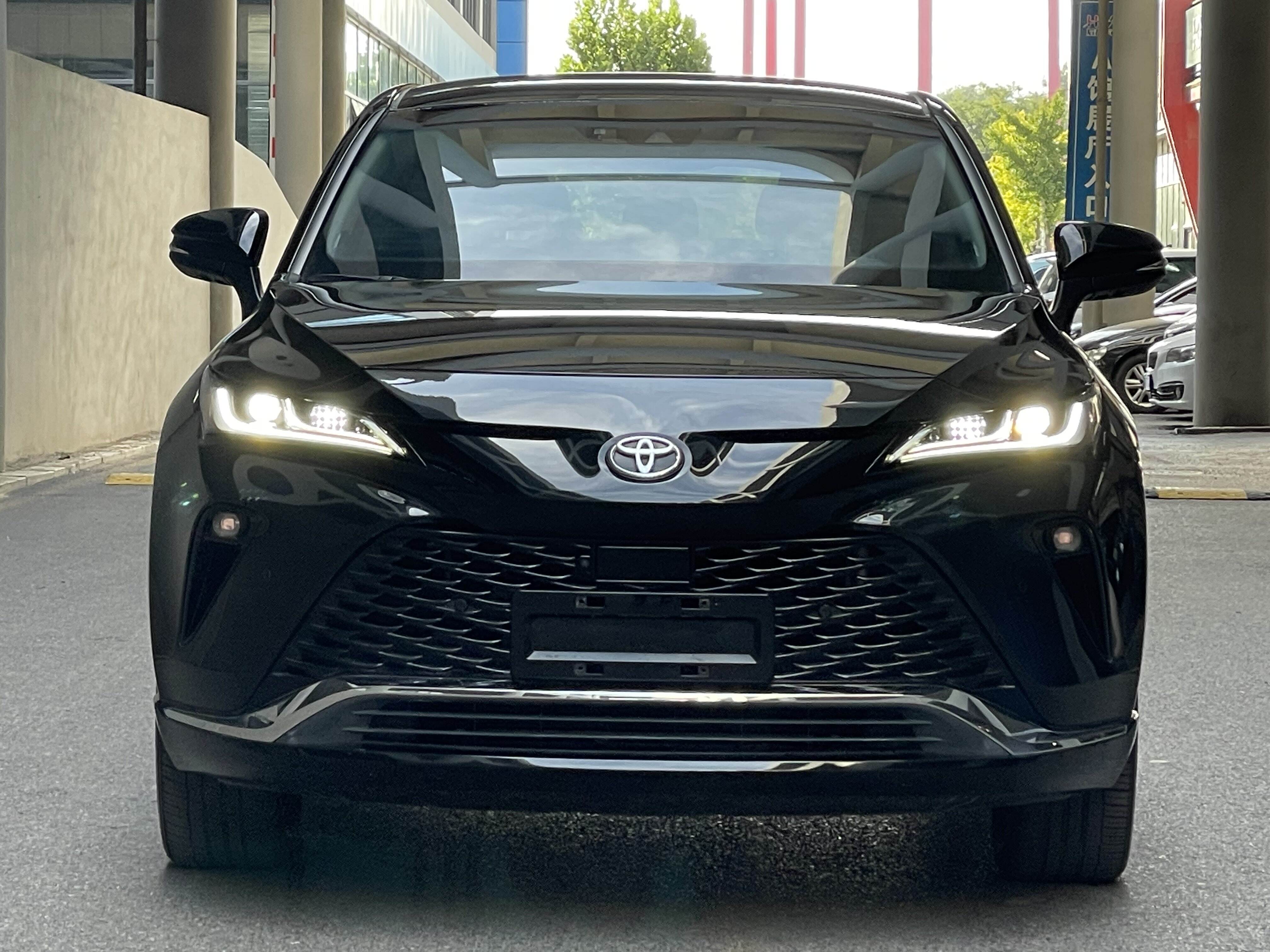 Ontdek premium tweedehands Toyota SUV's bij Dalian Mingzhi