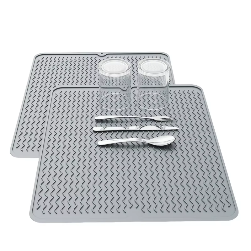 What Are the Functions of a Silicone Placemat?