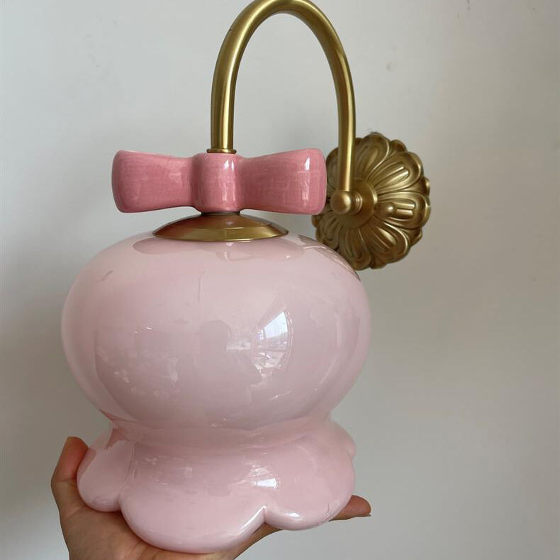 Ახალი ფრანგული ქანთრის სტილის დეკორატიული ბეჭედ და ზარის ფორმის კედლის ლამპა ბავშვების ოთახისთვის