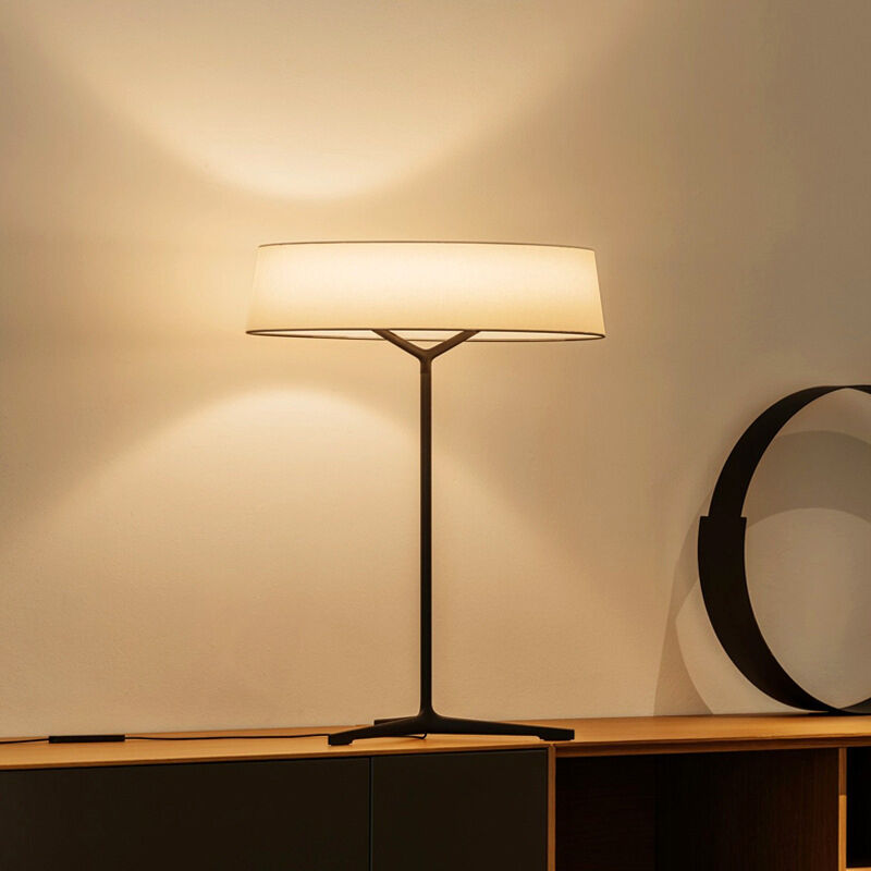 Spanish Minimalist Metal Fabric Living Room Sofa Ambient Atmosphere Table Lamp