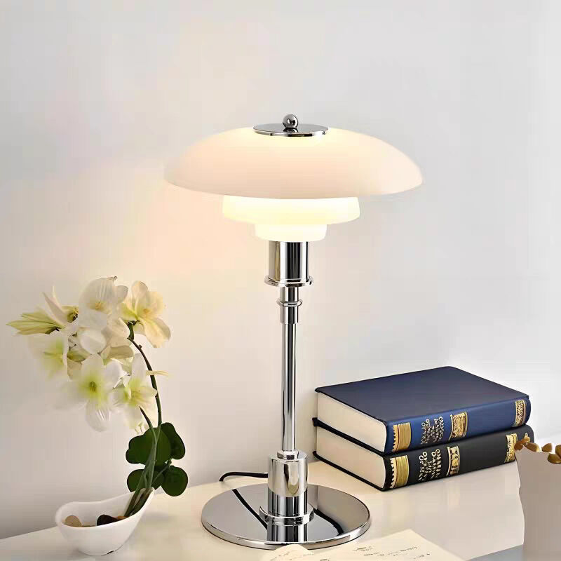 Скандинавська ретро-лампа з білого скла та металу, LED-декоративна настільна лампа для вітальні