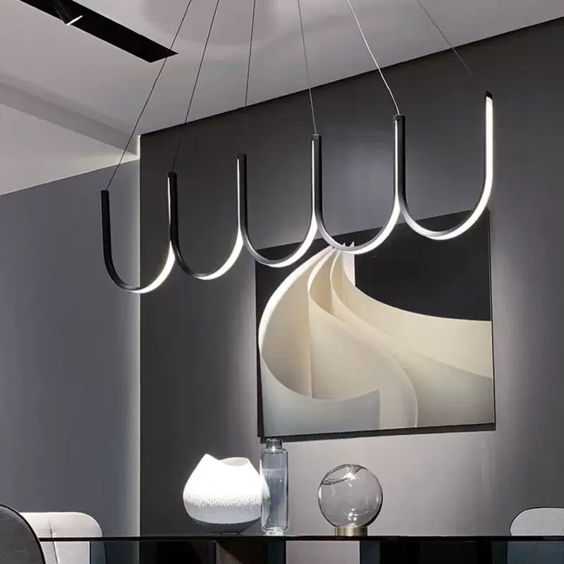 Луксузна внатрешна алуминиумска пендантна лампа со регулирлива висина за ресторани и дневни соби