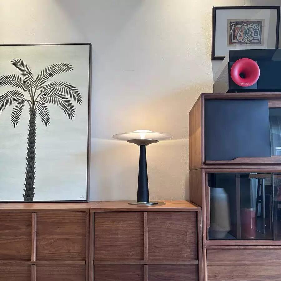 Common Issues When Sourcing Bedside Table Lamps for Wholesale