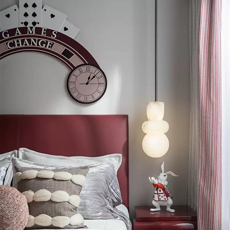 How to Incorporate Bedroom Reading Lamps into Your Interior Design