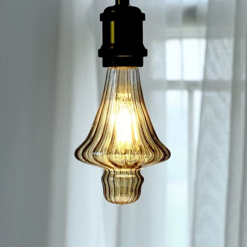 Special Straw Hat LED Bulb Creative Design for Indoor Decor