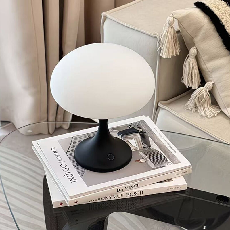 Nordic Metal Jellyfish Lampshade LED Atmosphere Retro Living Room Table Lamp