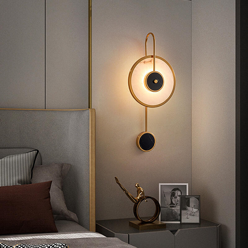 Lyxig järn- och naturlig stenväggslampa med alabaster och svart marmor