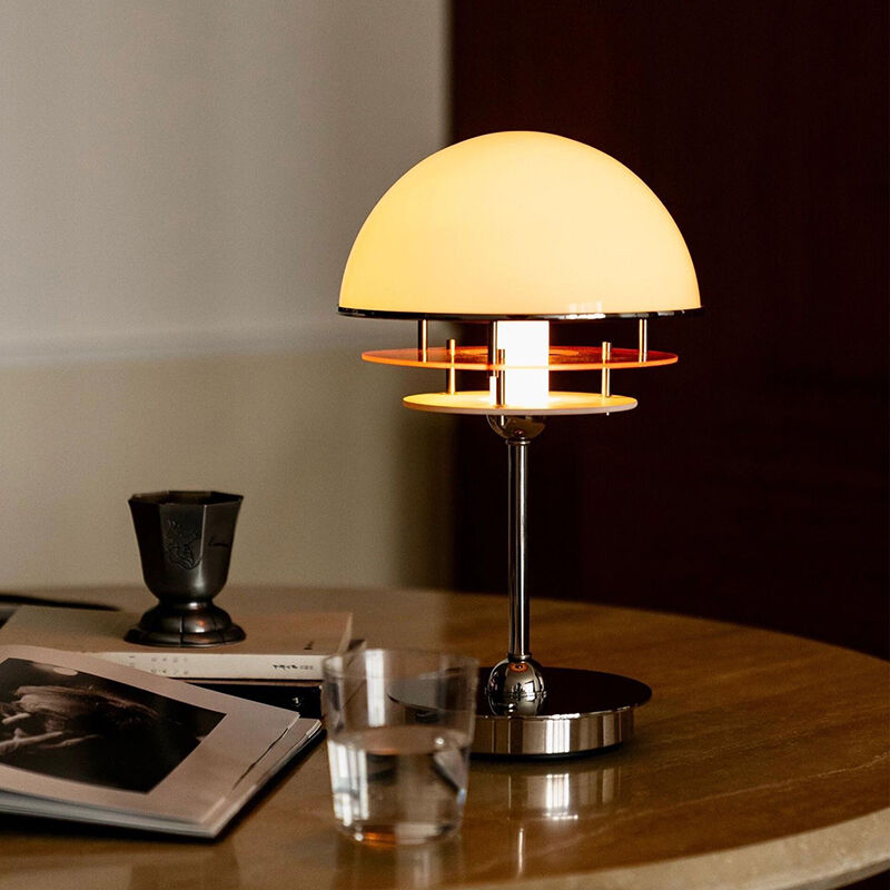 Srednjovjekovna krem stil Restoran staklo lampica Metalna atmosfera stolna lampa