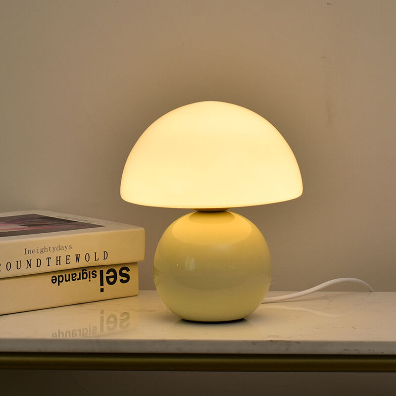 Nordic Cream Style Ceramic Mushroom Bedroom Study High-end Decorative Desk Lamp