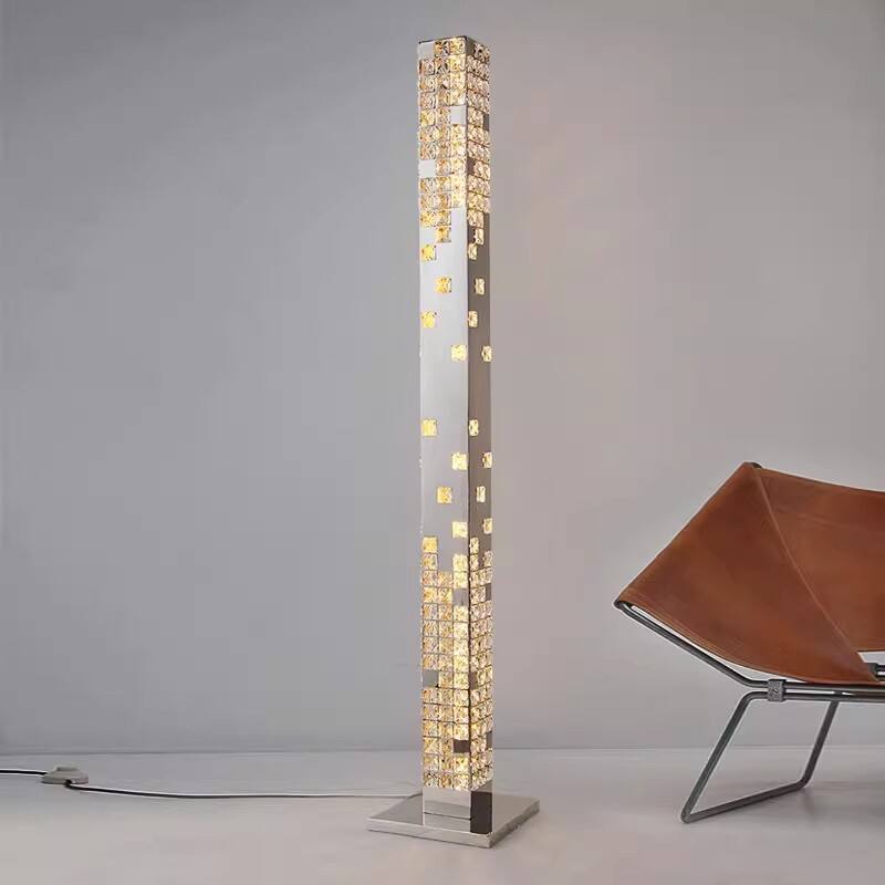 Négyzet alakú oszlopos króm fém kristály LED padlámpa luxus otthoni díszítéshez