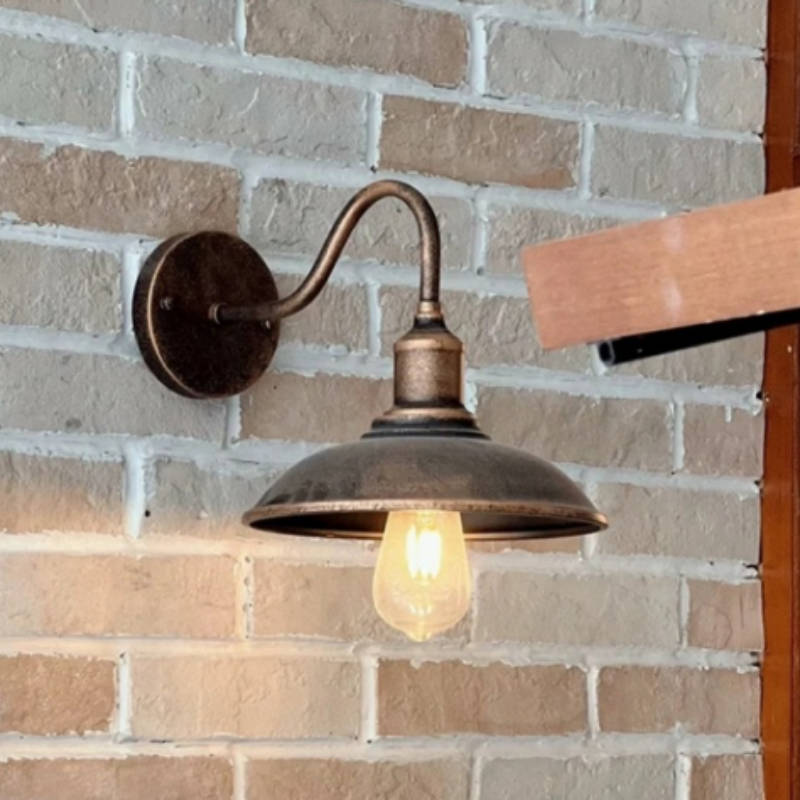 American Vintage Industrial Creative Distressed Outdoor Wall Lamp for Hotel Restaurant Home Decor