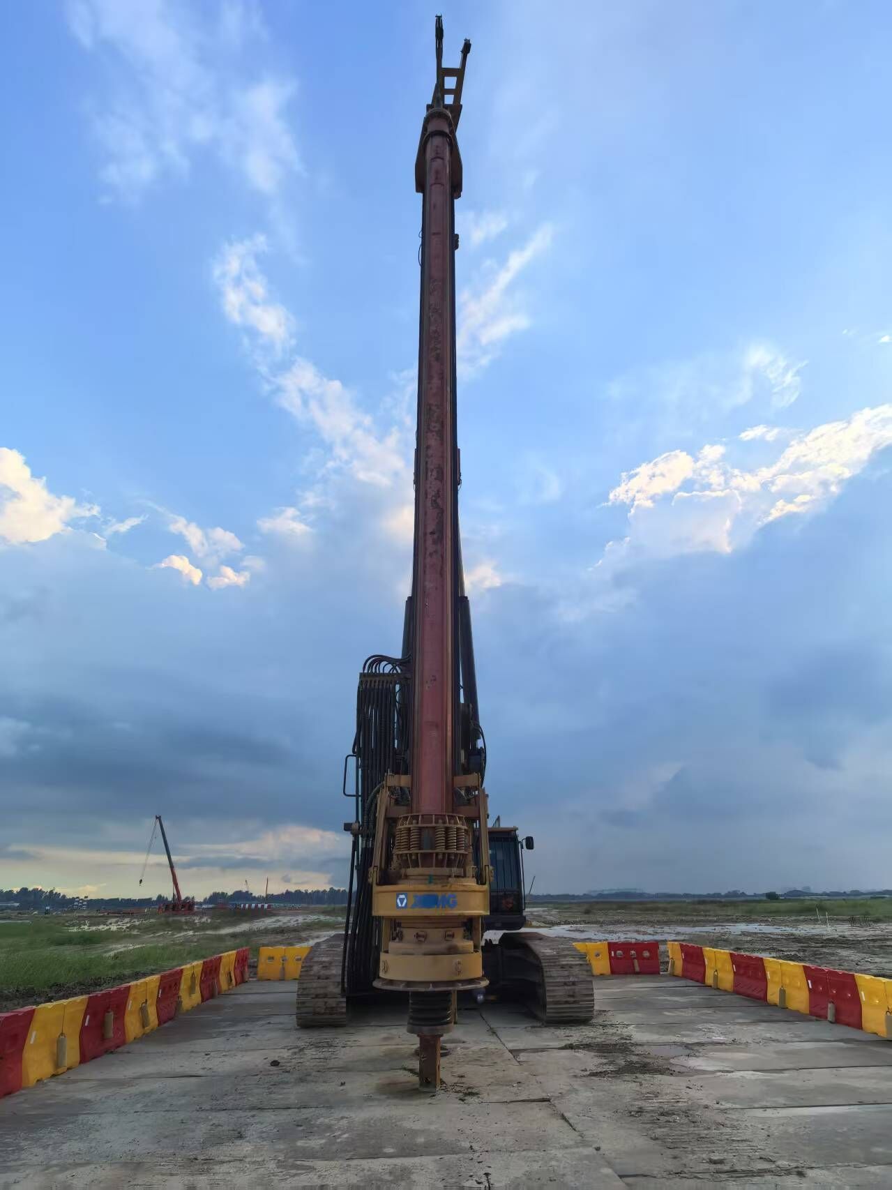 Drilling Bucket arrival in Singapore for airport construction-1.jpg