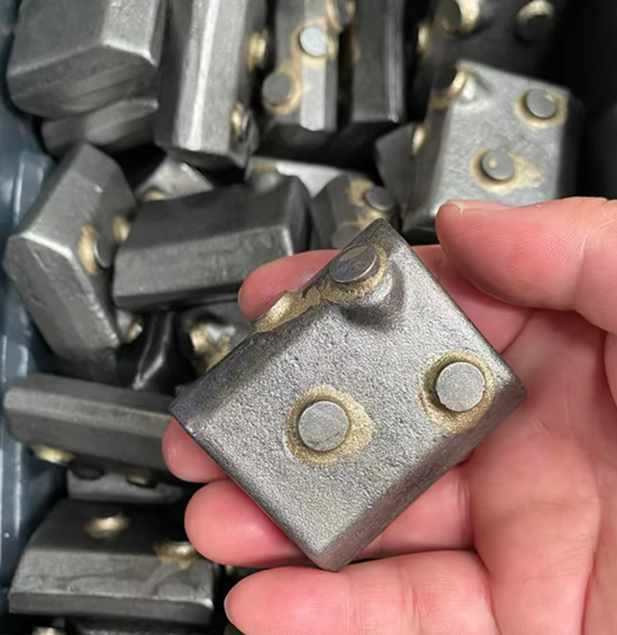 Weld On Teeth – Heavy-Duty Replacement Teeth for Excavators, Dozers & Skid Steer Buckets​