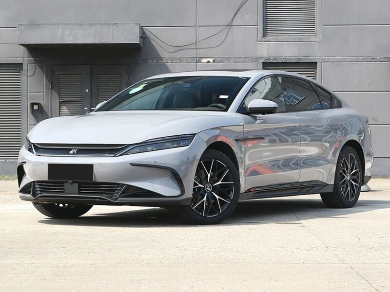 Wide Display Selection of Vehicles