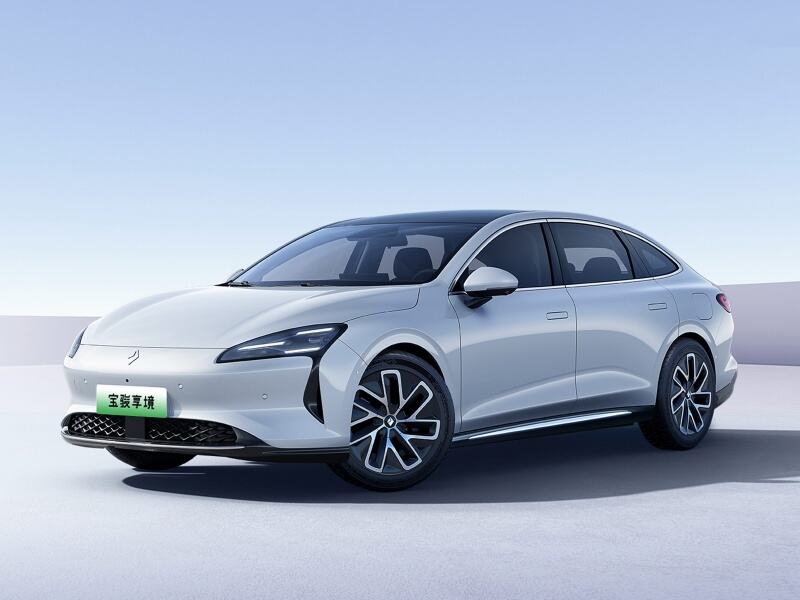 Focus and Features for Families in Family Sedans