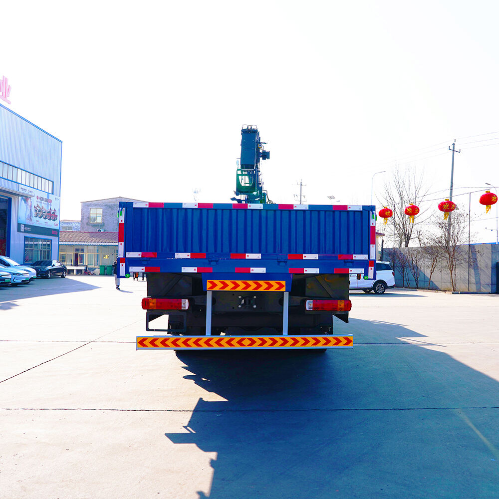 kran Imborsat fuq Kamjun ta' 14Ton HOWO 6X4