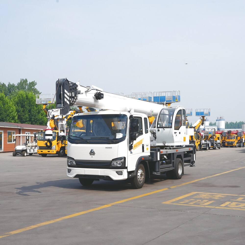 5ton isuzu kv600 truck crane with double hook-13
