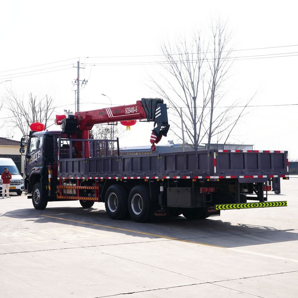 12 tonnali SINOTRUK HOWO avtokrana