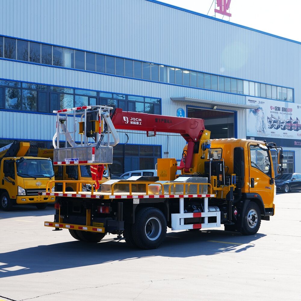 6.3 Ton SINOTRUK HOWO Truck Mounted Crane