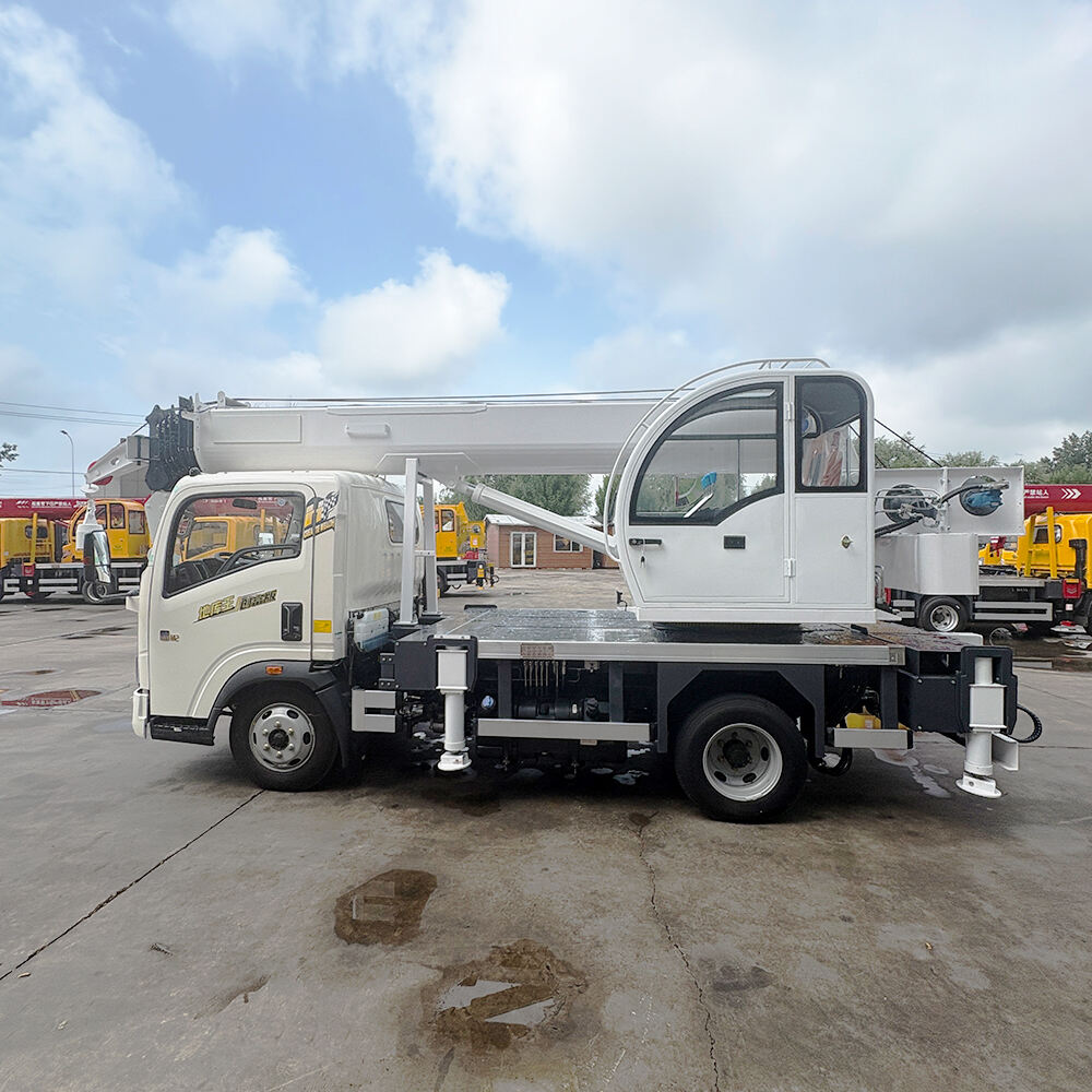5Ton Sinotruk HOWO Truck Crane