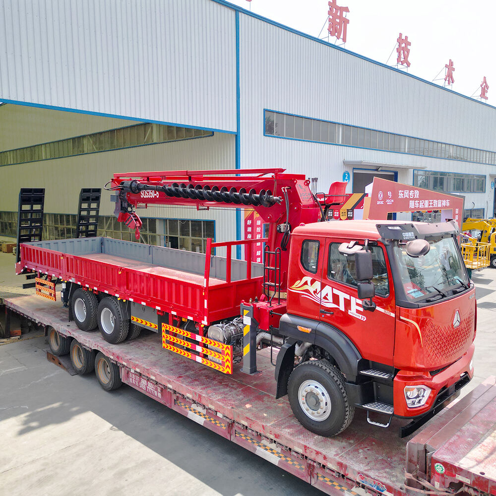 12 Ton HOWO Mate Truck gemonteerd kraan