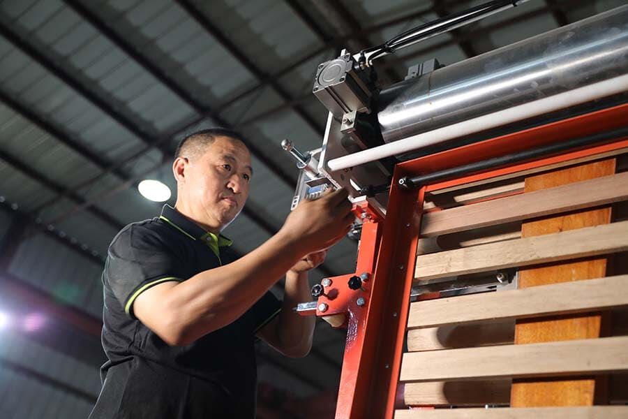 Packaging Machine Manufacturer