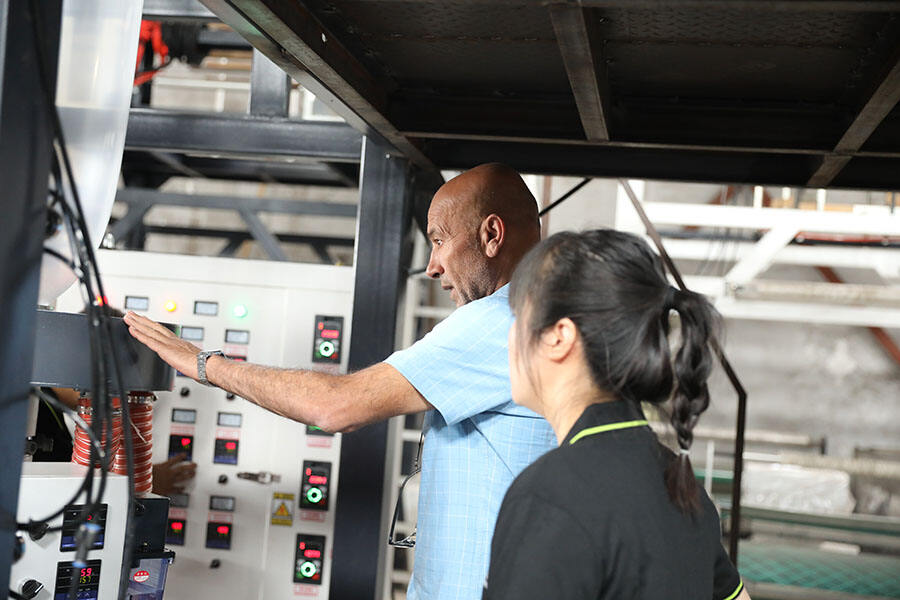 The Enormous Benefits Brought by Automated Plastic Bag Making Machines to Enterprises