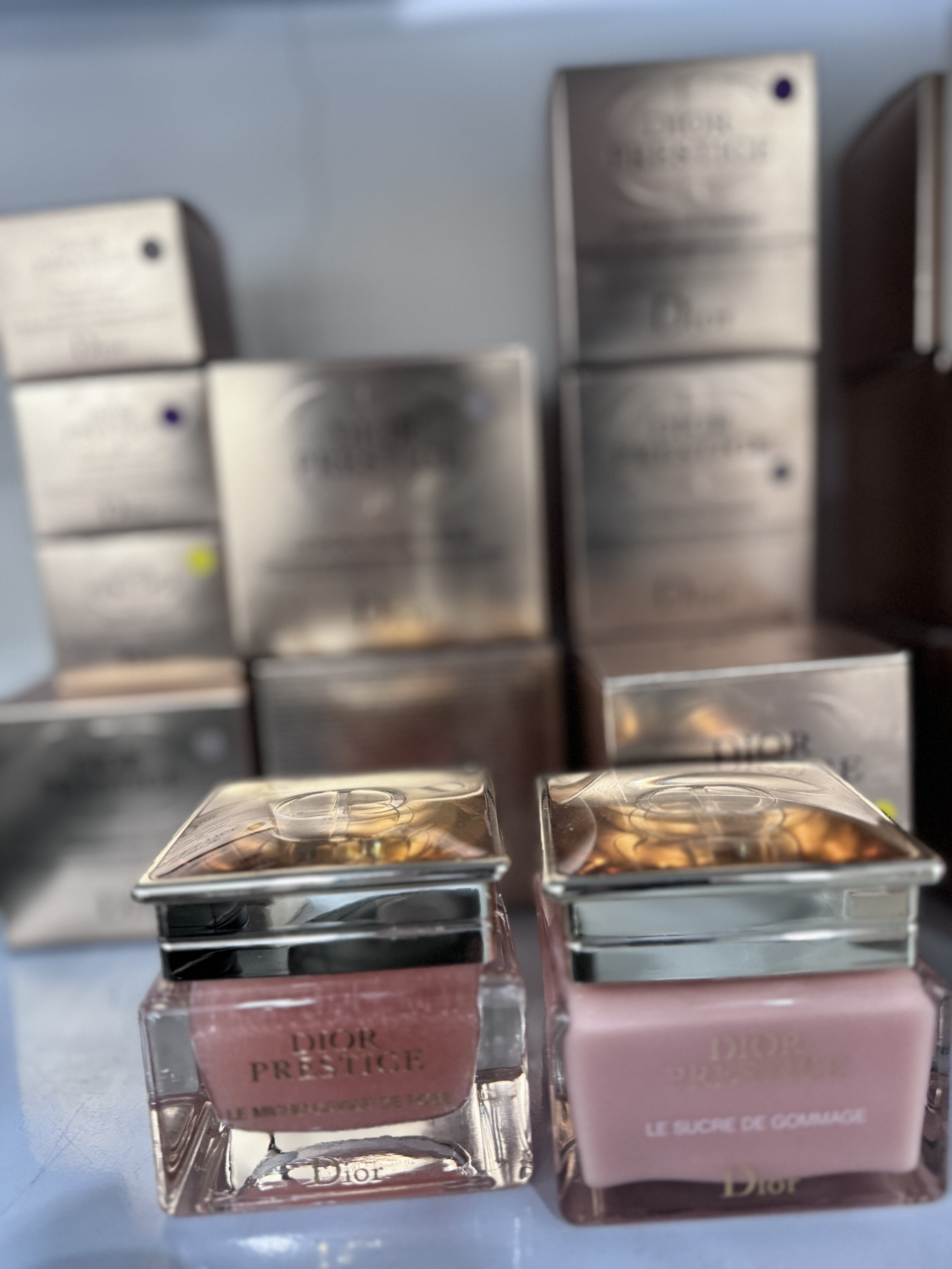 उत्कृष्ट तेल नियंत्रण और मैटफाइग प्रॉपर्टीज