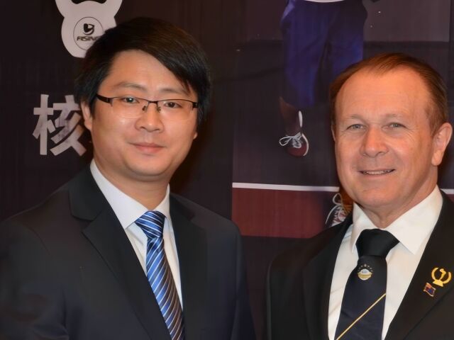 Le Président de la Fédération Mondiale du Fitness visite Rising