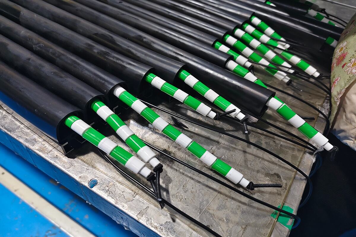 Components and working principle of safety touch/emergency stop switchf2