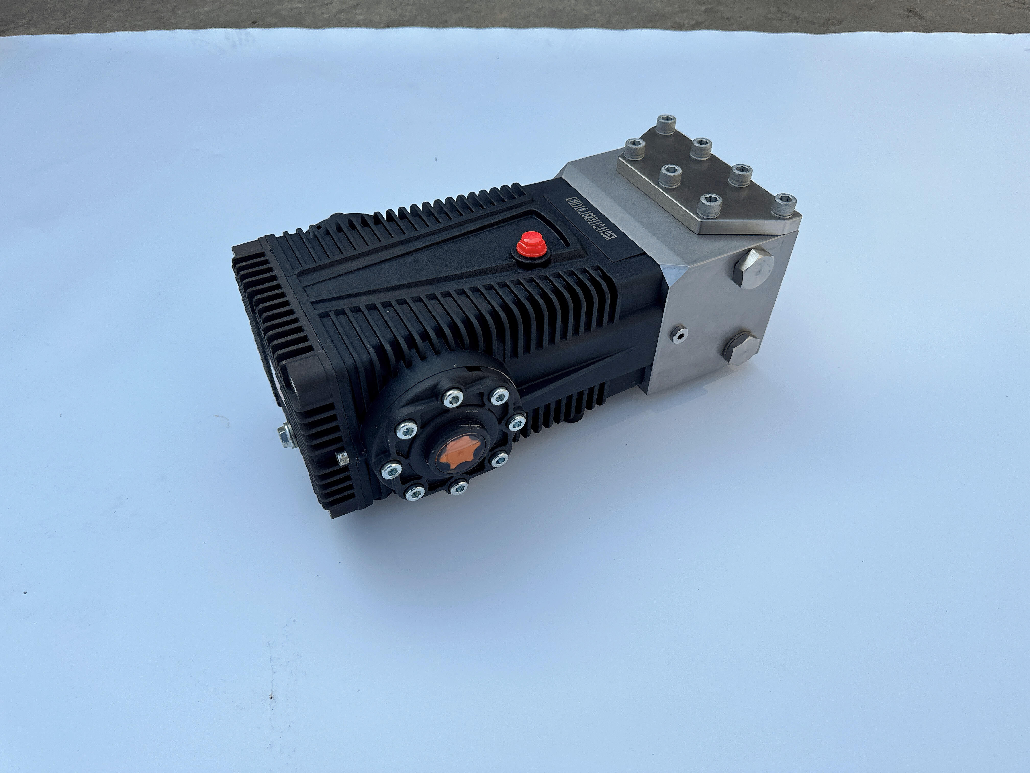 Utmärkt för industriell rengöring och skärningsapplikationer