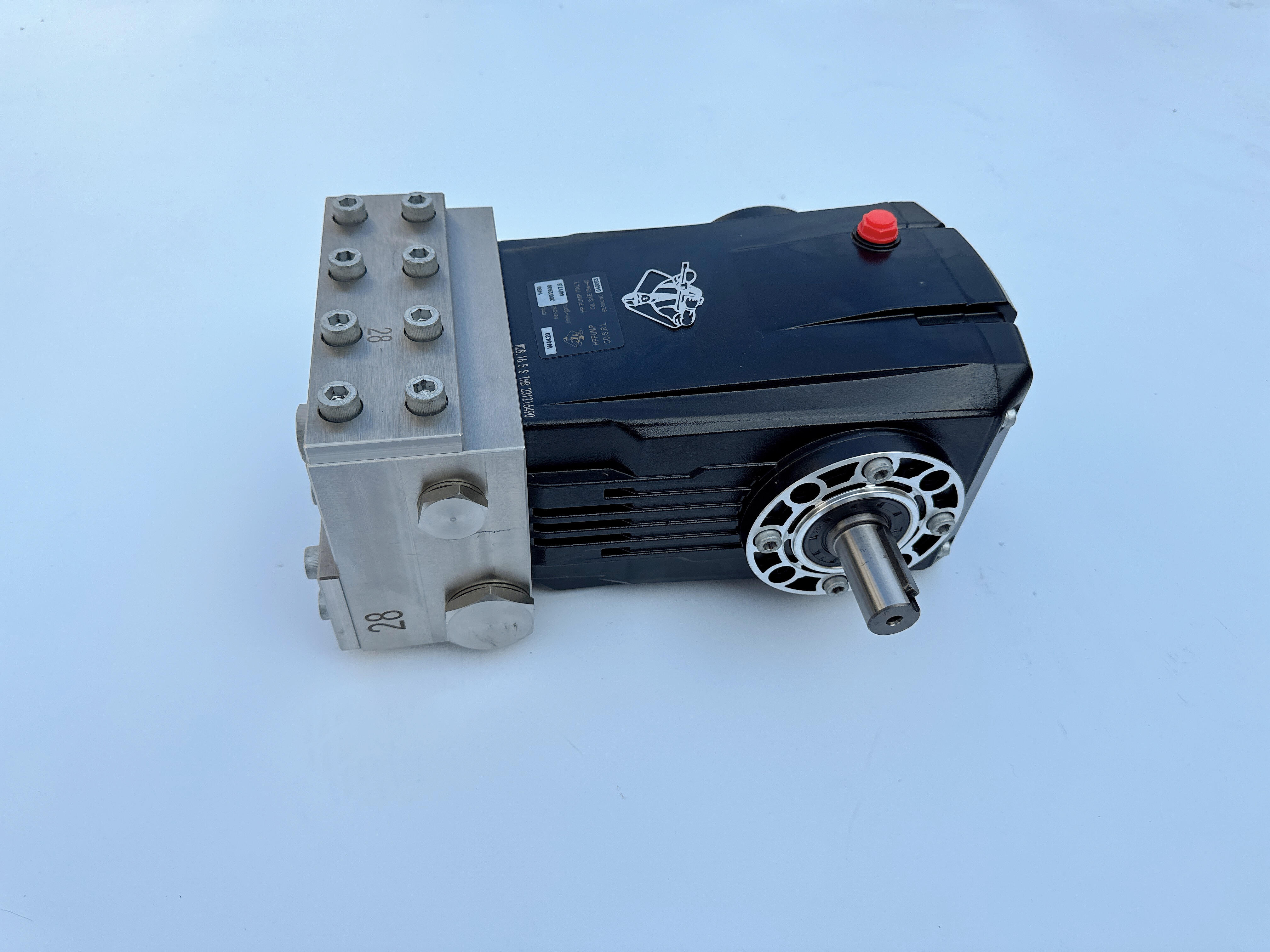 Perfekt för rengöring av uppfarter, terrasser och andra utomhusytor