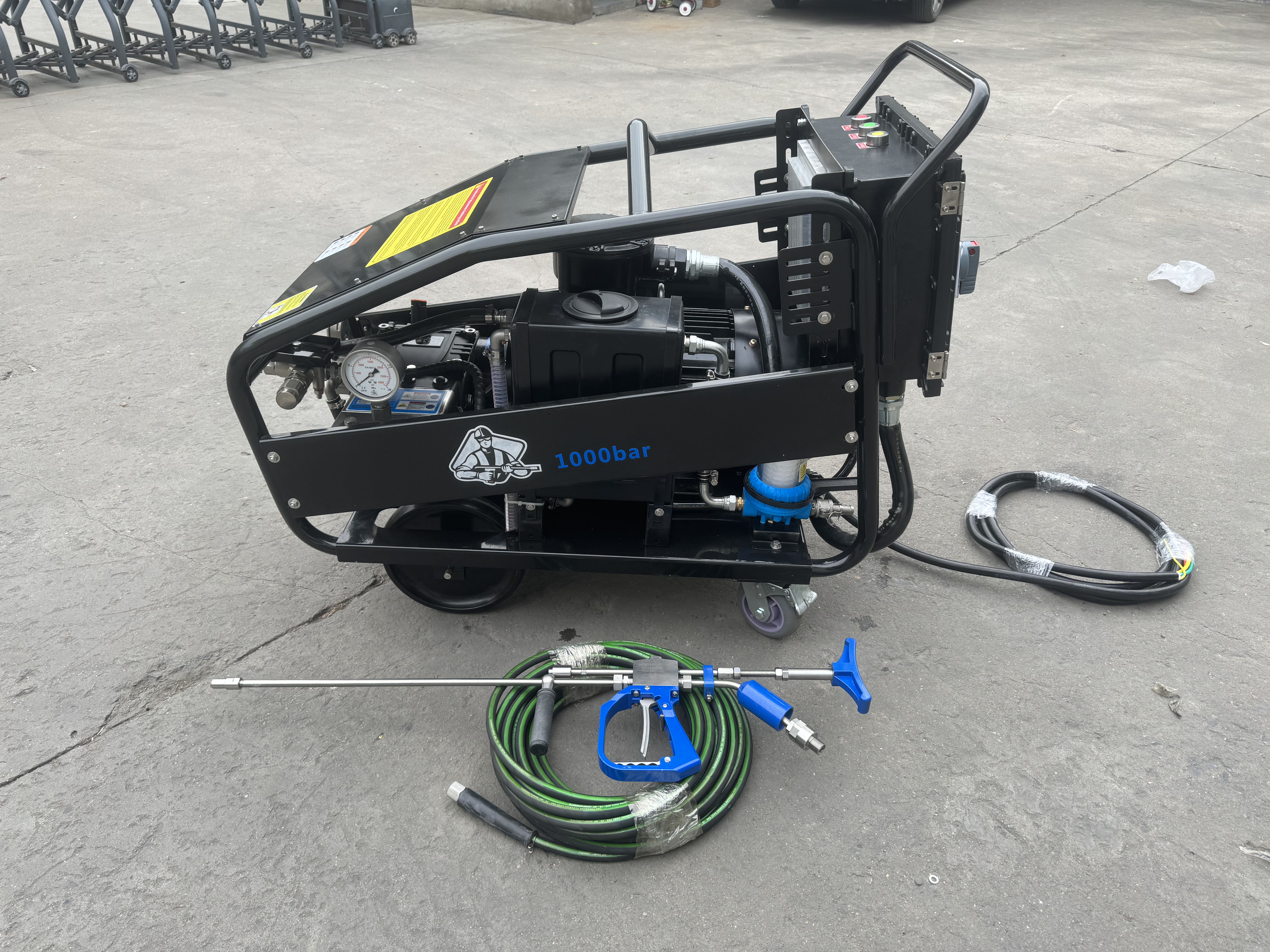 แรงดันที่สูงขึ้นเพื่อตัดและทำความสะอาดได้อย่างรวดเร็ว