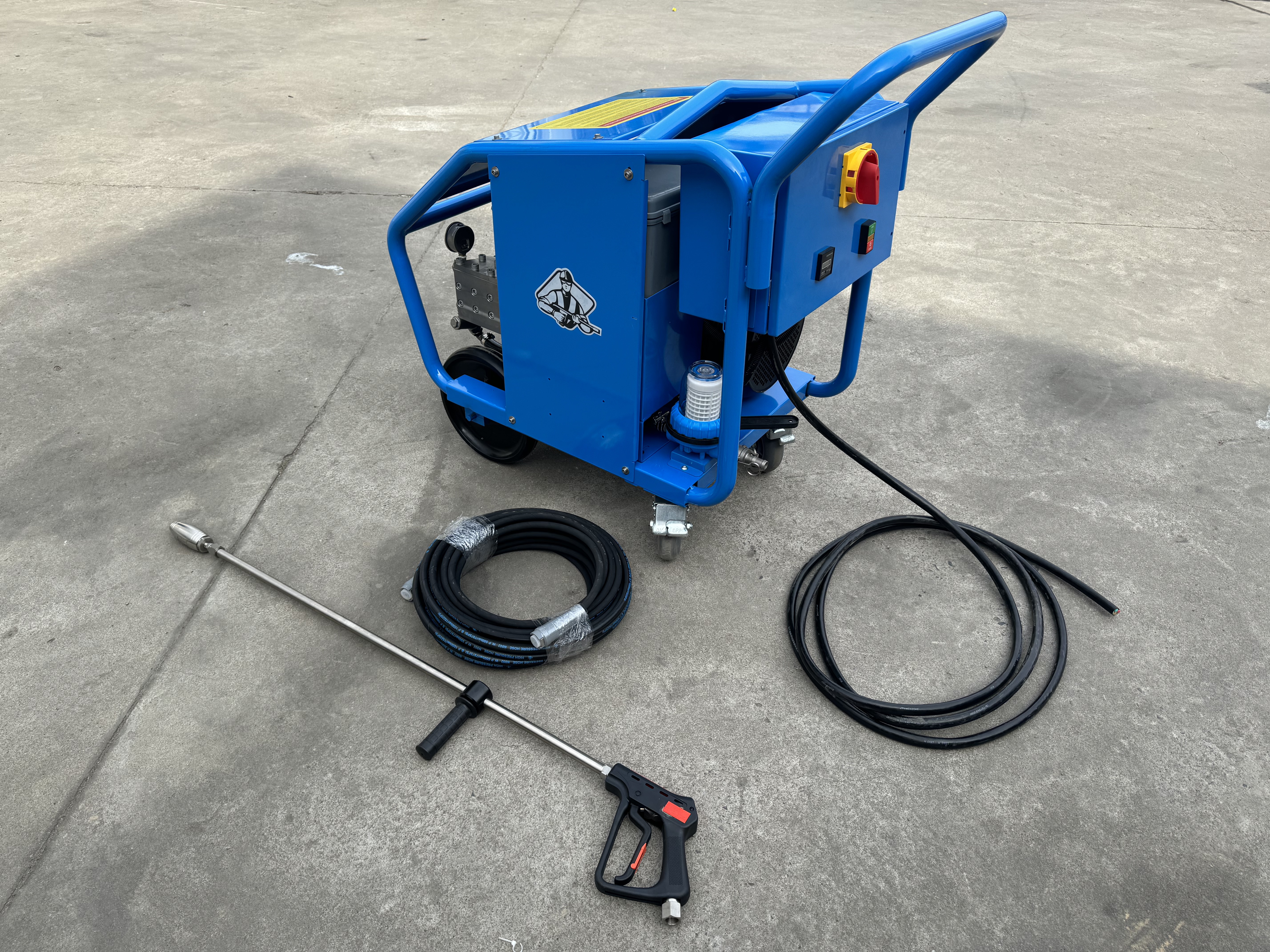 Achieve professional results with ease using our electric pressure washer