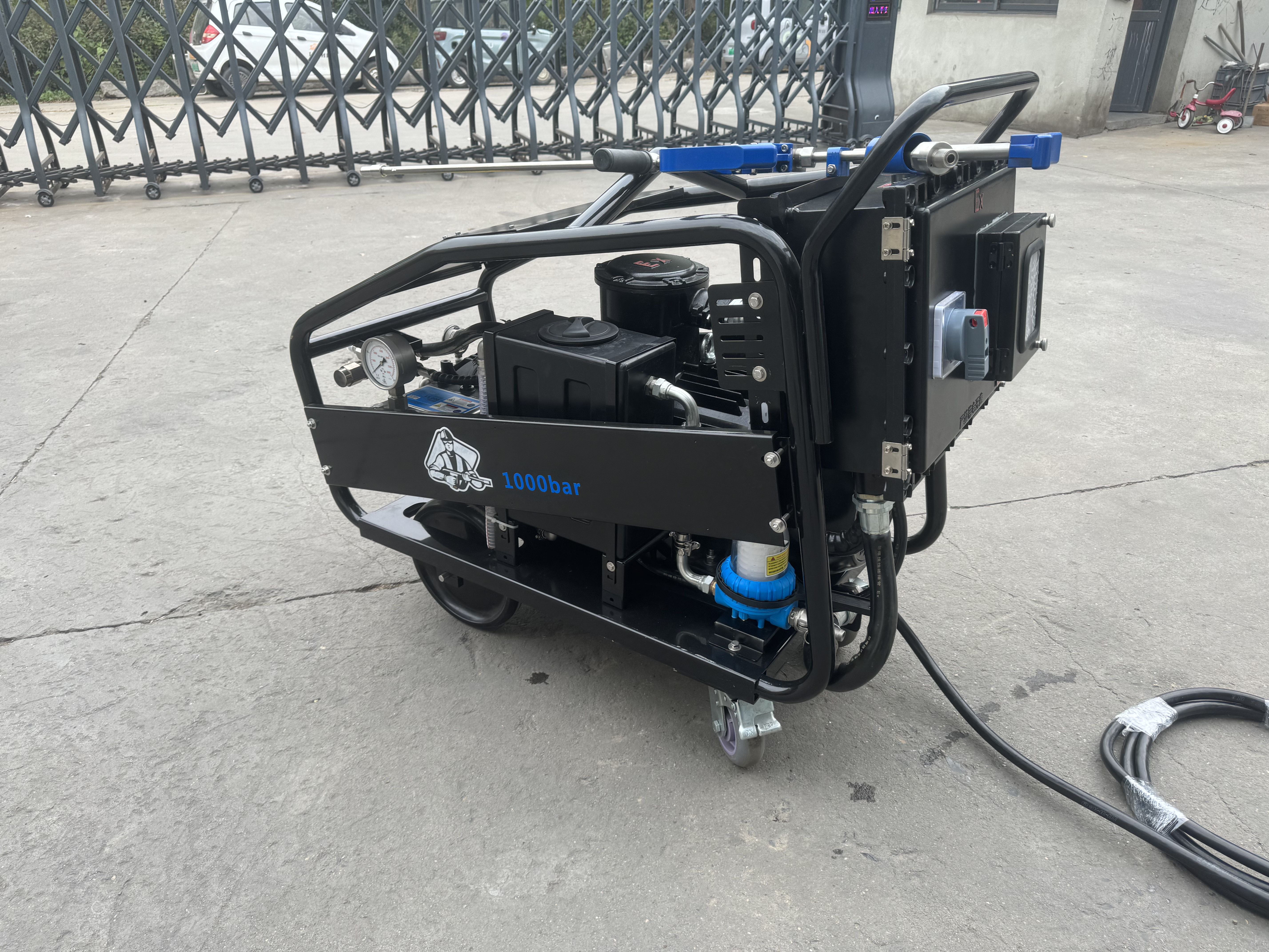 Save time and money with our high pressure pump cleaner