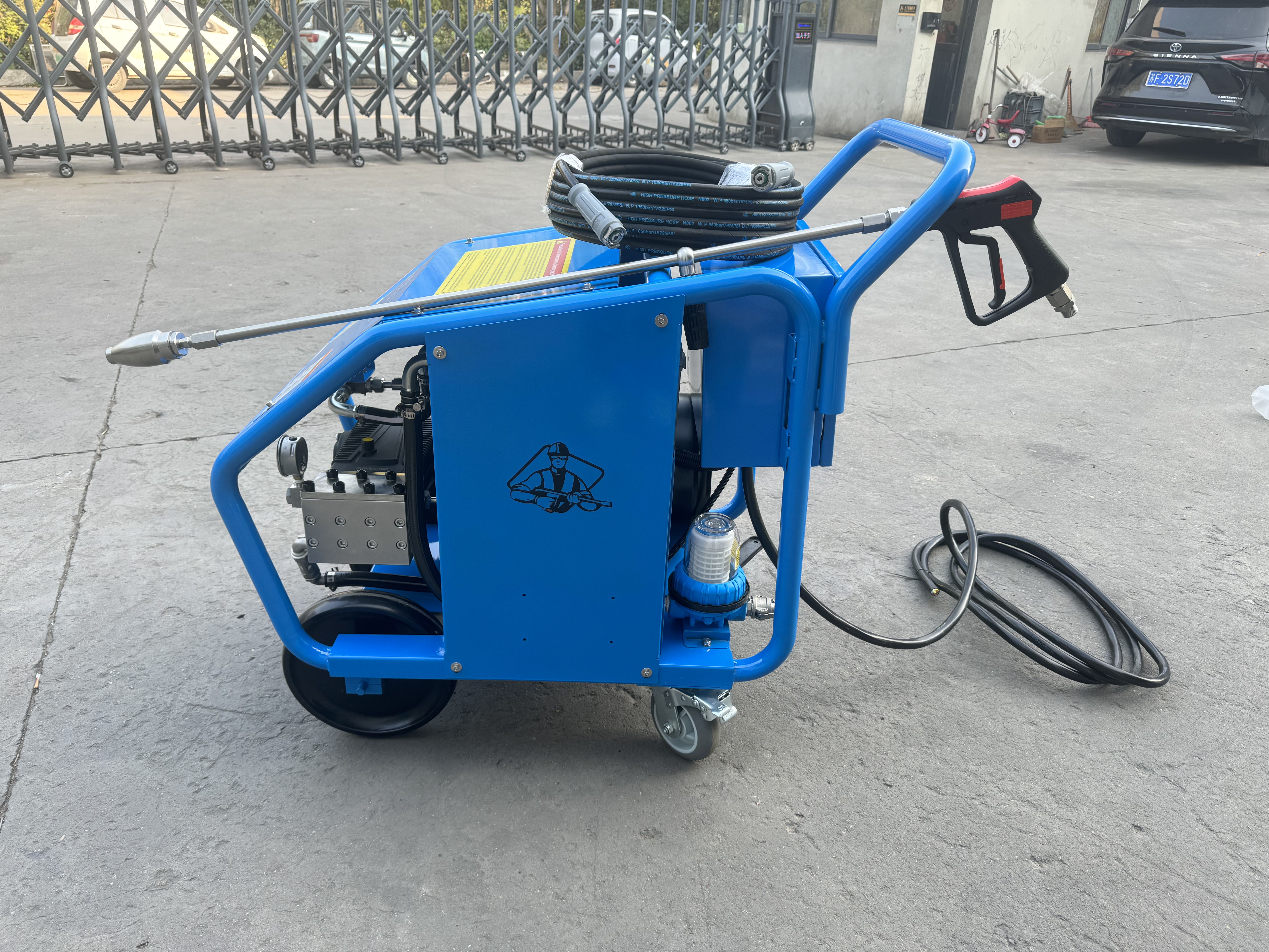 Achieve Precision Cuts with Water Jet Technology