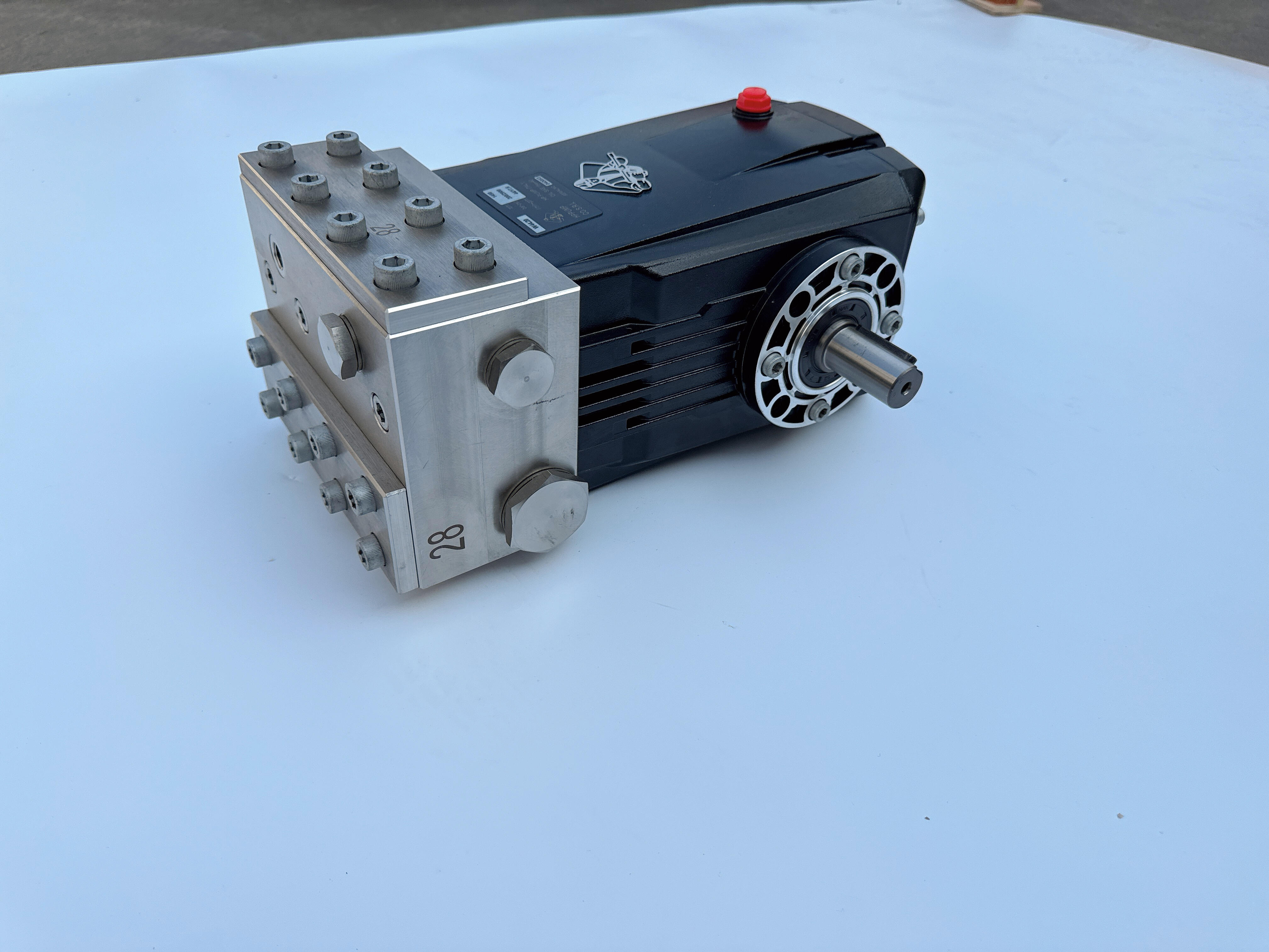 Maksymalizuj wydajność dzięki naszym wiodącym na rynku pompom wysokociśnieniowym