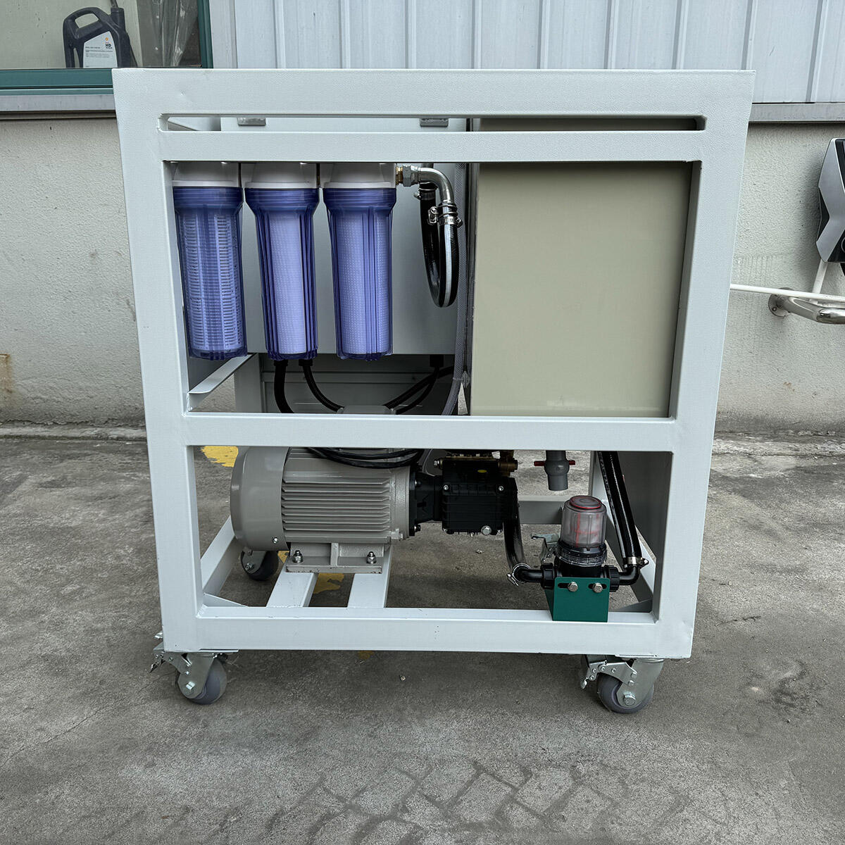 High Pressure Sprayers: Power Clean Dirt and Grime Away Easily