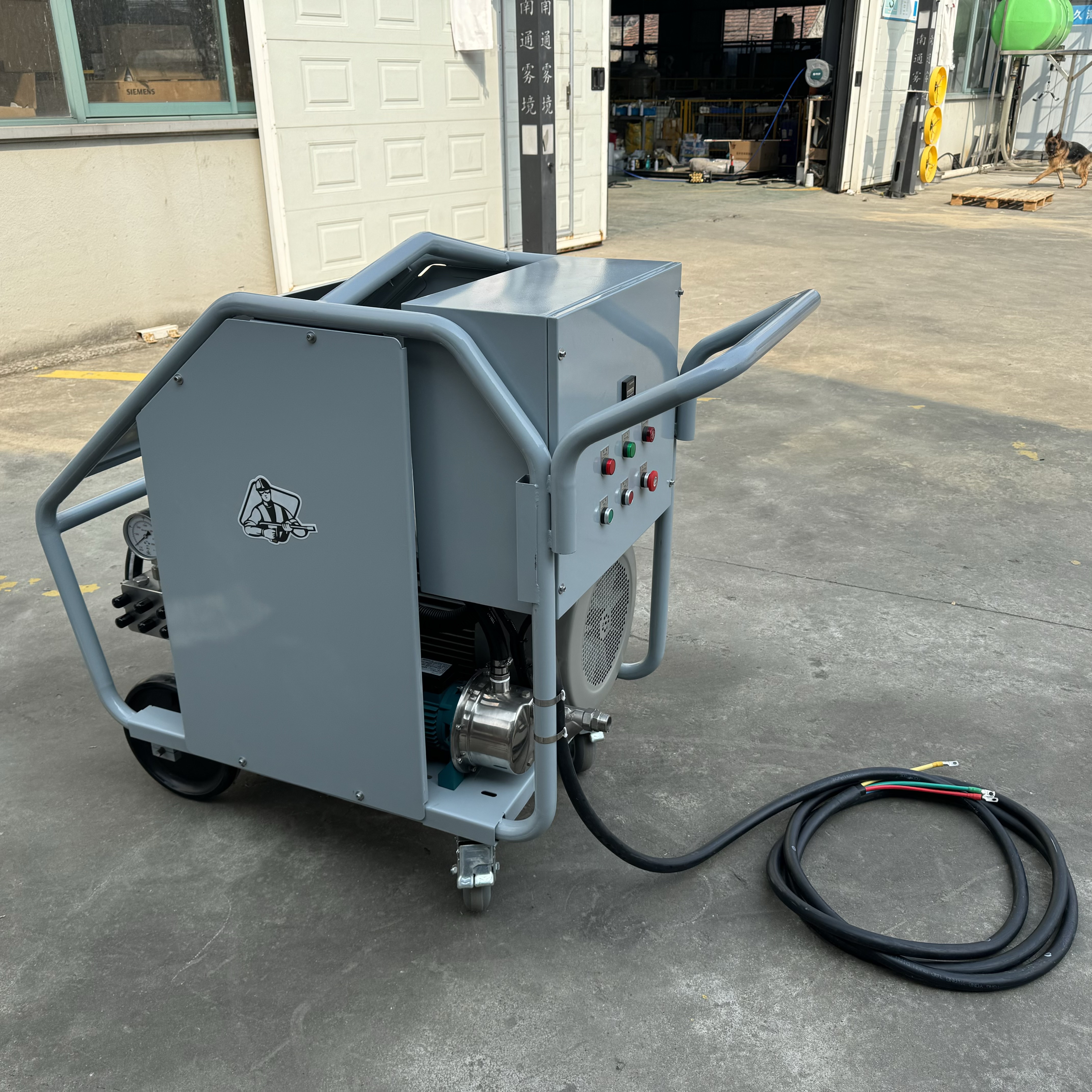 قیمت عمده‌فروشی، تمیزکاری حرفه‌ای با قیمت‌های مقرون‌به‌صرفه