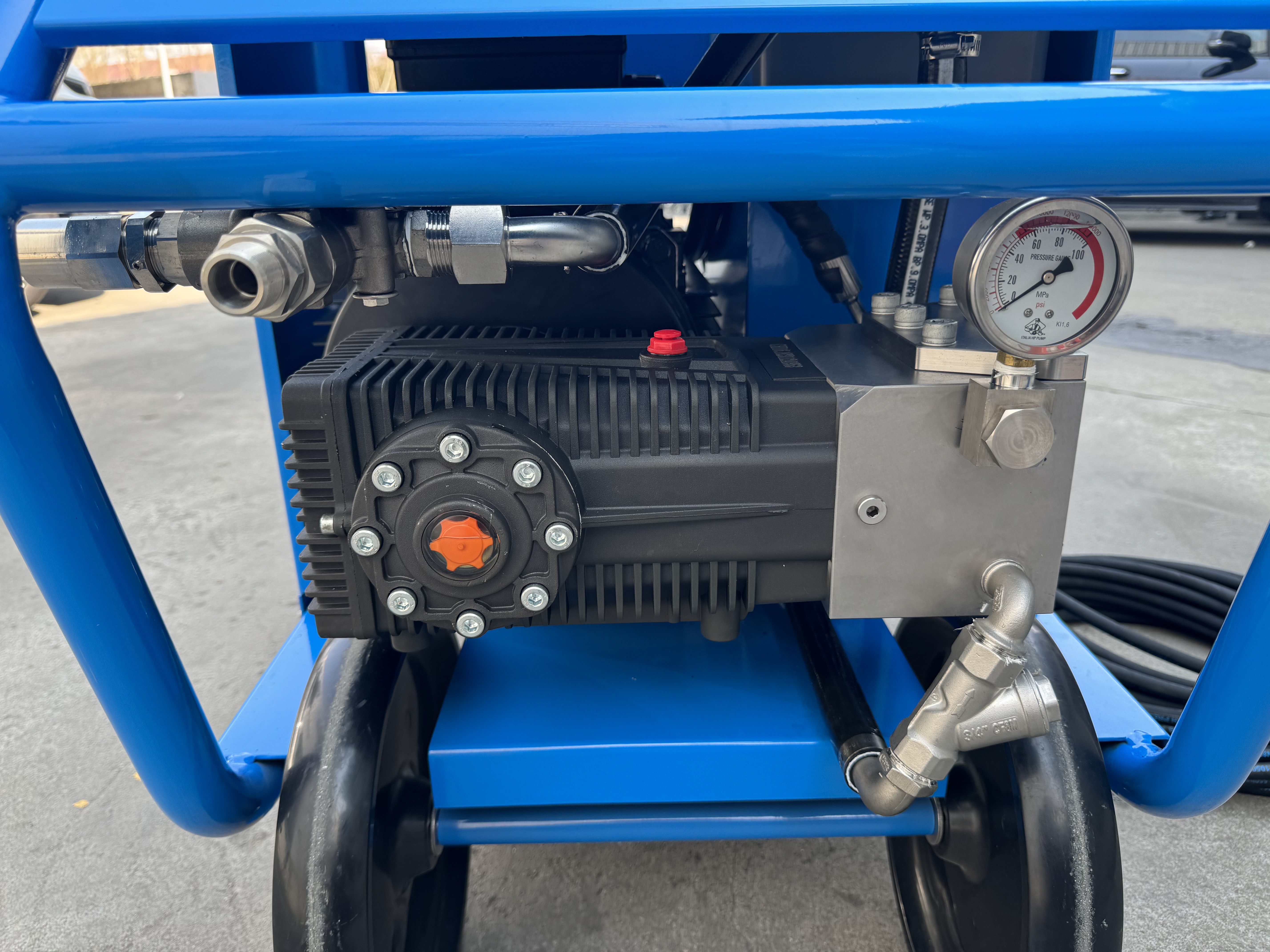 Discover Unmatched Cleaning Efficiency with Our Industry-Leading Power Washer