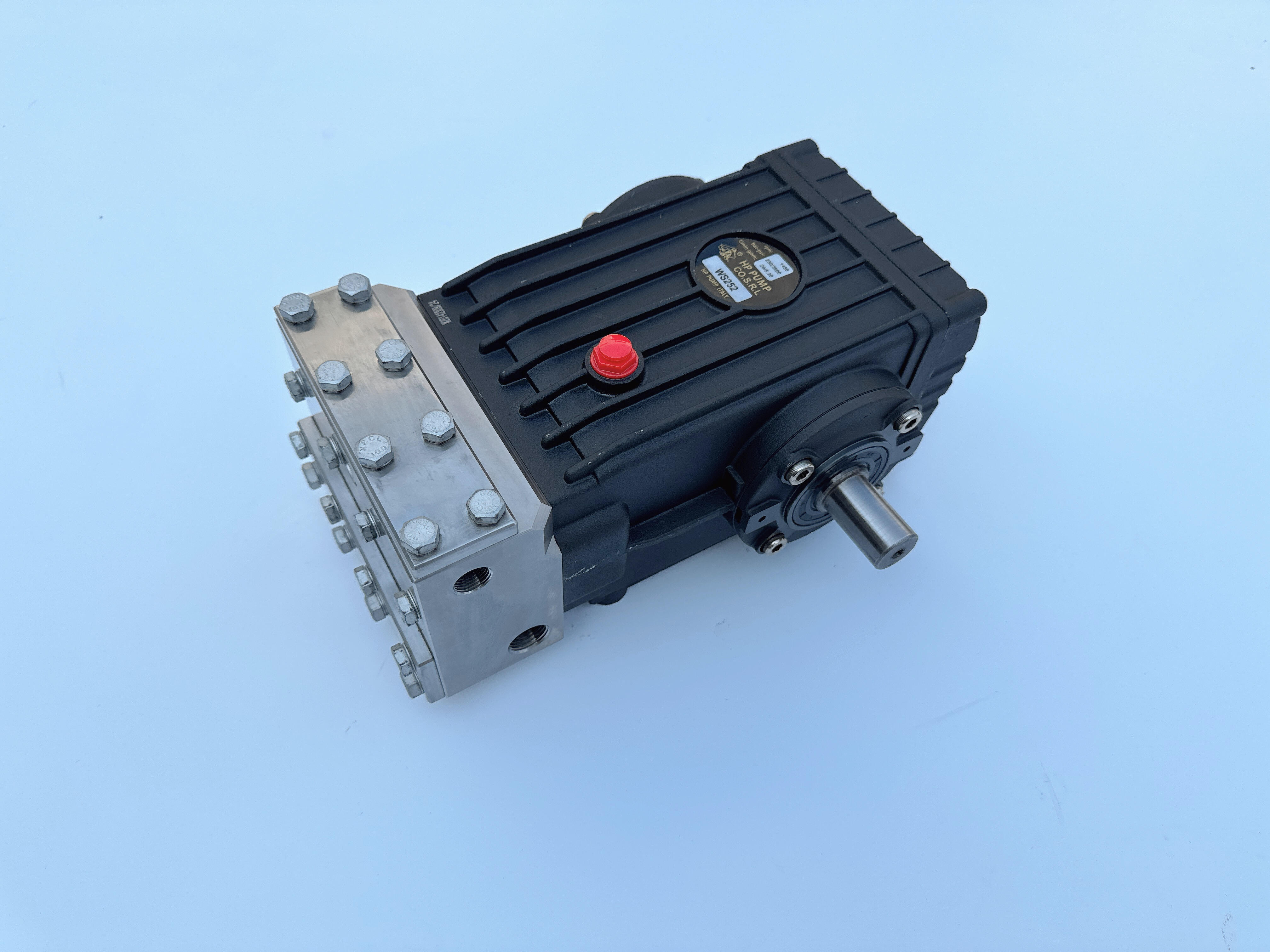 Kraftfulla pumpar designade för krävande applikationer inom olika industrier